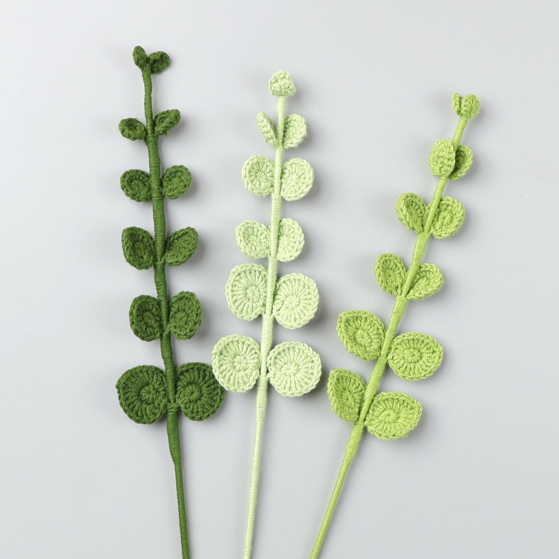 Handmade Crochet Leaves for All Seasons – Festive Bouquet Decor