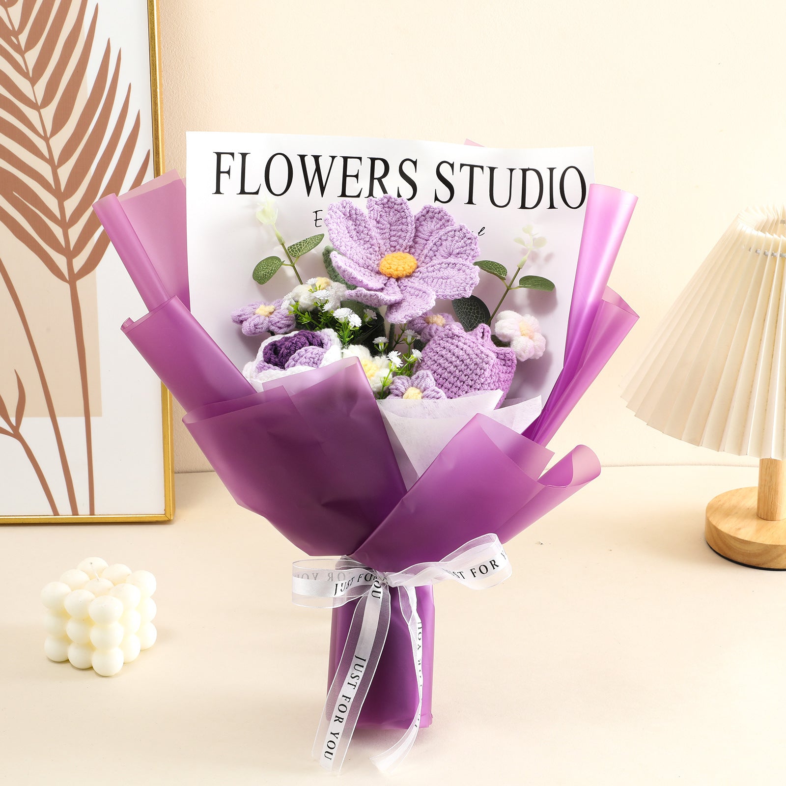 Hand-Knitted Yarn Bouquet – Artificial Gesang Flowers