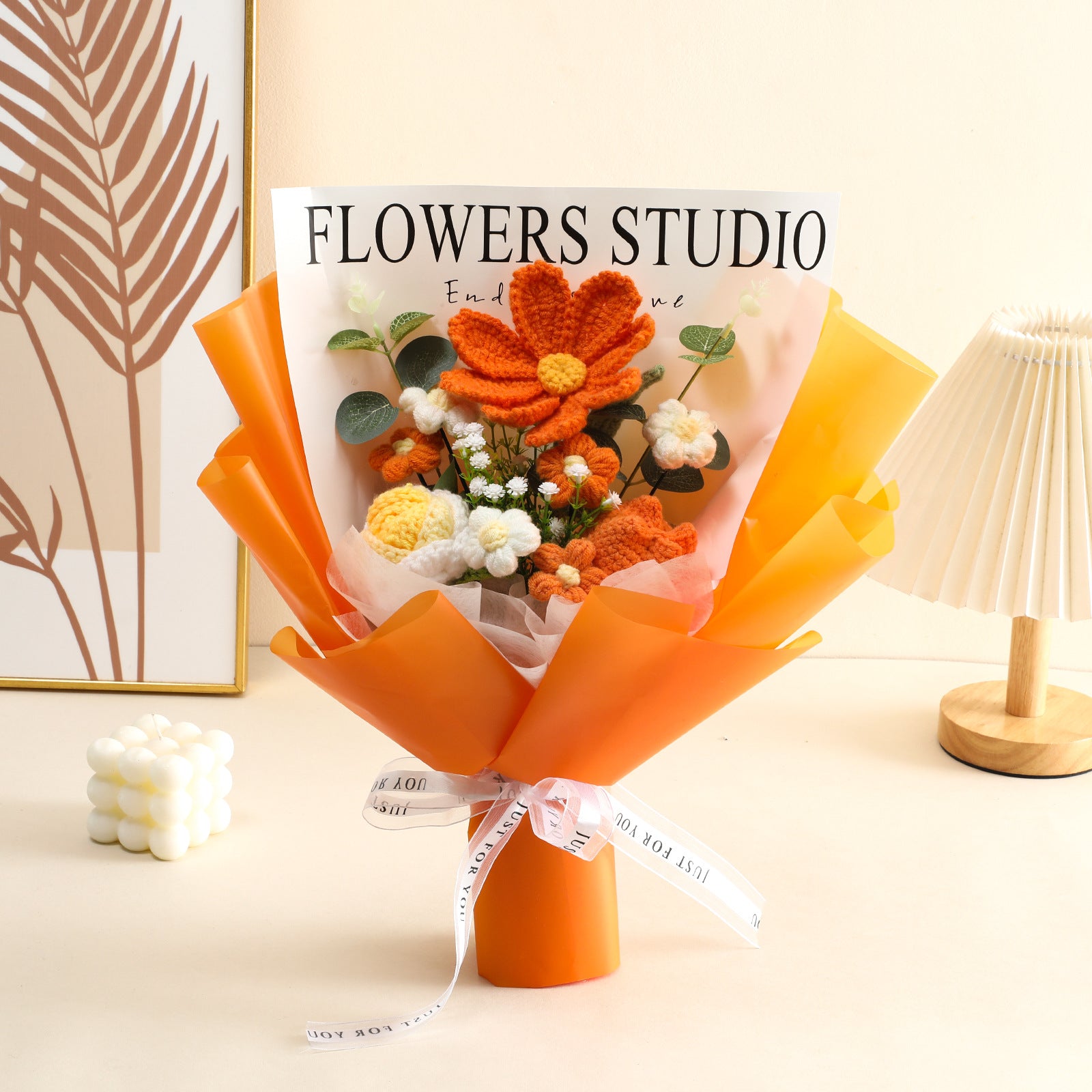 Hand-Knitted Yarn Bouquet – Artificial Gesang Flowers