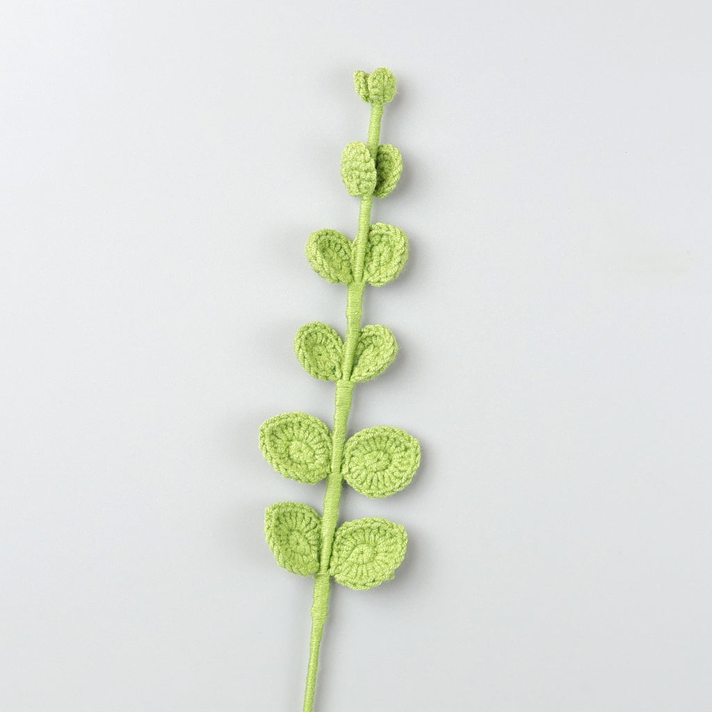 Handmade Crochet Leaves for All Seasons – Festive Bouquet Decor