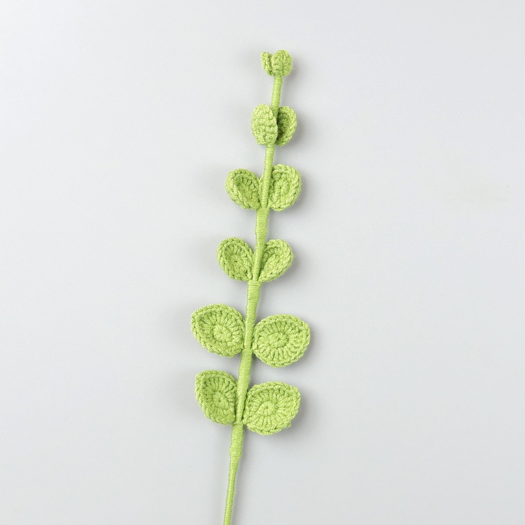 Handmade Crochet Leaves for All Seasons – Festive Bouquet Decor