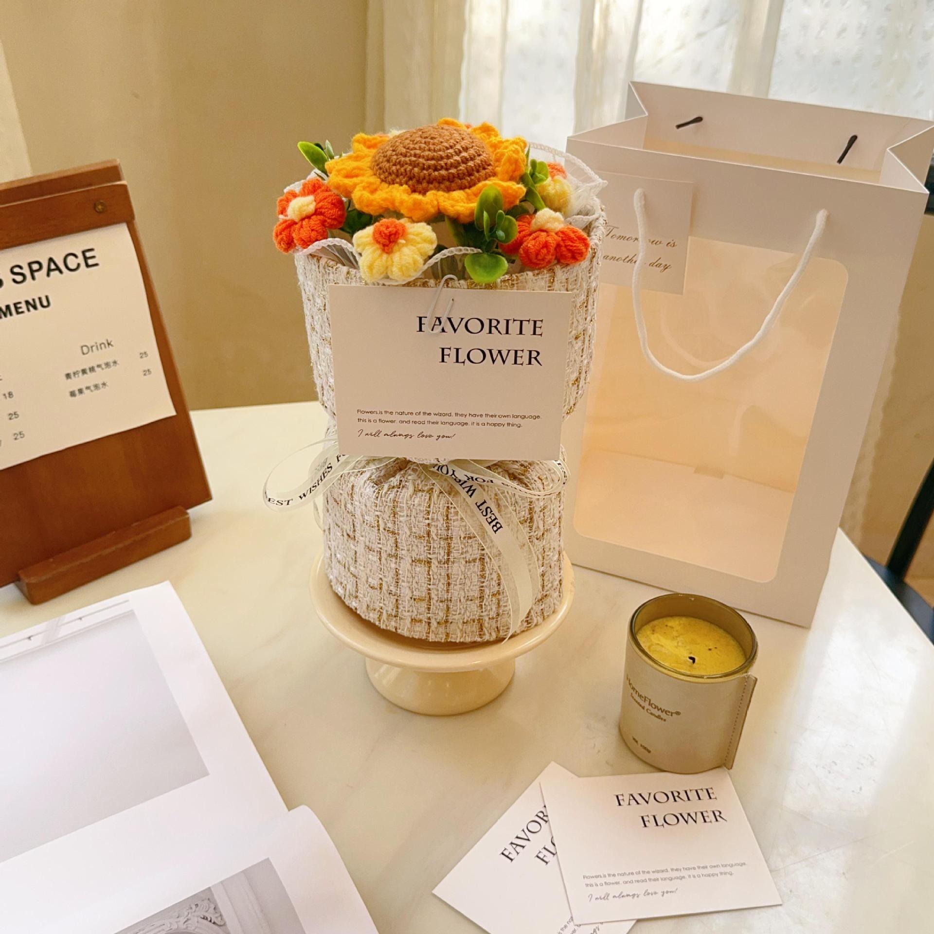 Elegant Crochet Flower Bouquet – Rose / Sunflower (Chanel-inspired Style)
