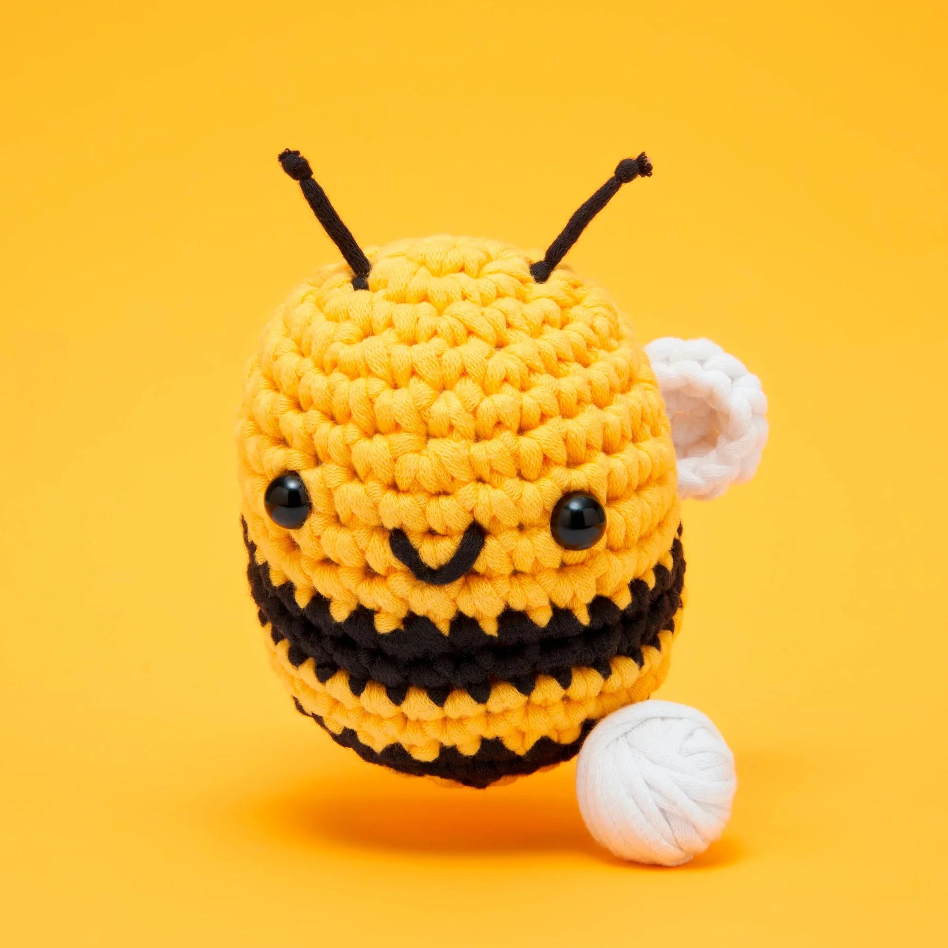 Crochet bee