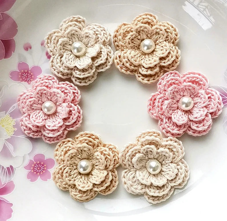 6 Crochet Flowers With Pearls In Cream